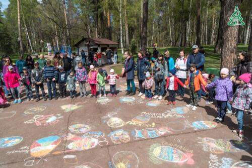 Весенне-летний сезон в Детском городке «Сказочный» открыли весёлым интерактивным спектаклем про Буратино