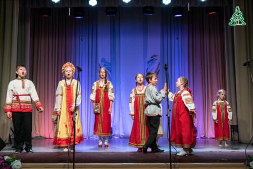 Отчетный концерт фольклорной студии «Авсень» под названием «Как у наших ворот» прошёл в Доме культуры «Опалиха» в минувшую субботу