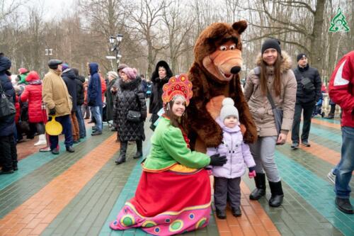 Финальный день Широкой Масленицы встретили в парке культуры и отдыха «Ивановские пруды»