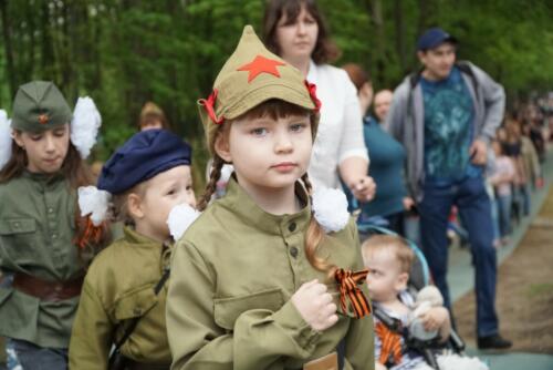 В парке культуры и отдыха «Ивановские пруды» началась праздничная программа.