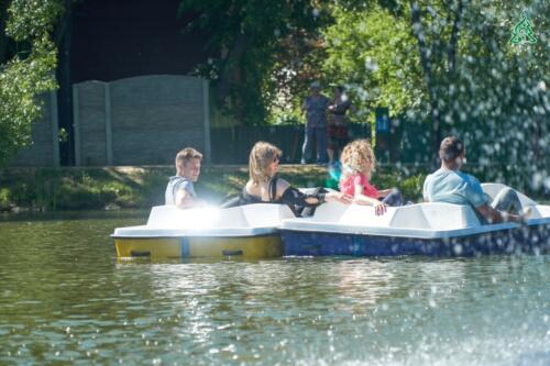 Прокат лодок и катамаранов в парке "Опалиховский пруд"