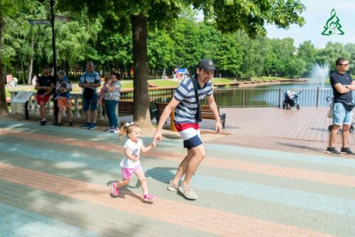 В парке культуры и отдыха «Ивановские пруды» состоялся детский забег в рамках празднования Дня защиты детей